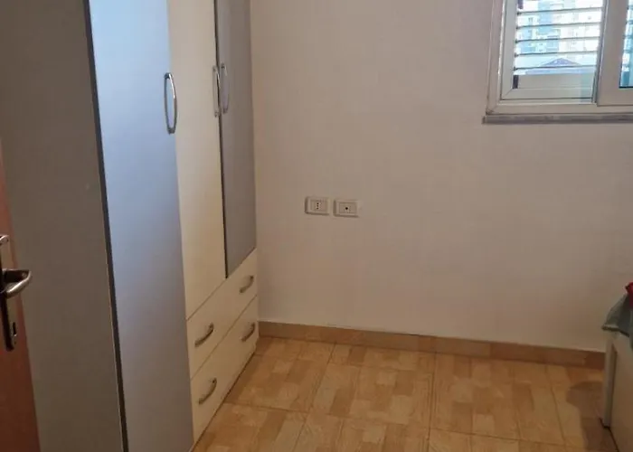 Fabio's Apartment-tirane 公寓 地拉那